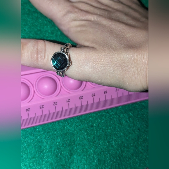 Pirates Of The Caribbean Ring Captain Jack Sparrow Finches Skull Green Crystal 9 - Picture 13 of 13